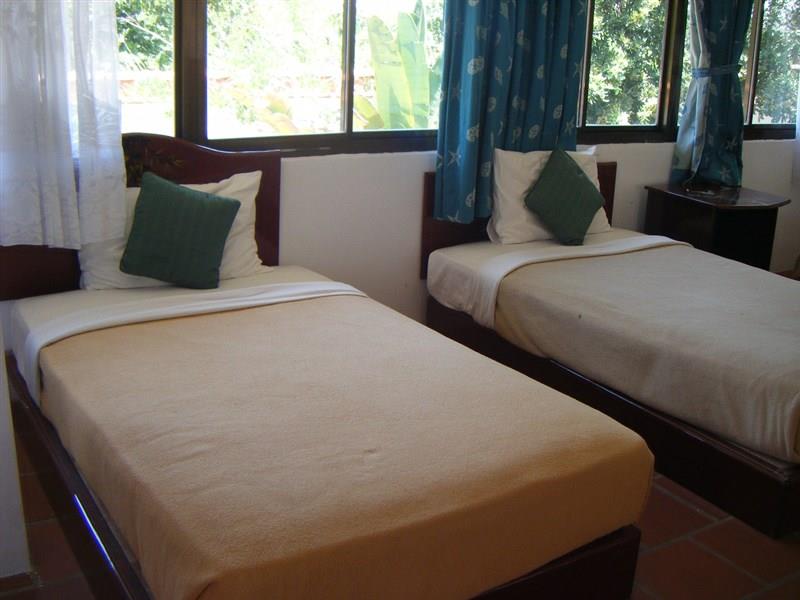 resort-hon-ngoc-phuong-nam-phong-deluxe-3-hotel24h.net.jpg