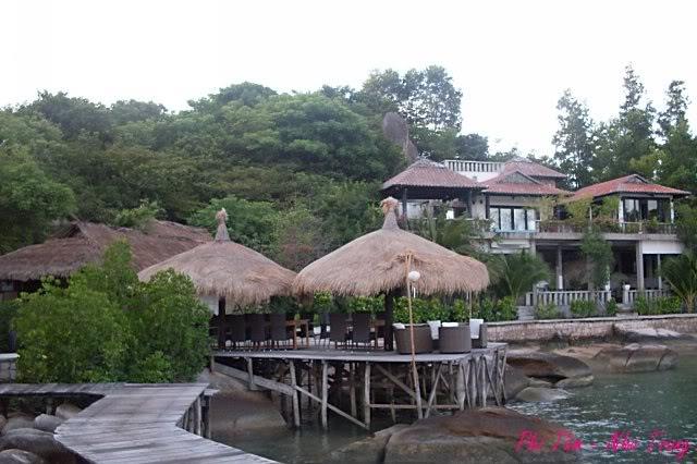 Superior Ocean Villa - Resort Yến Bay (Ngoc Suong Resort)