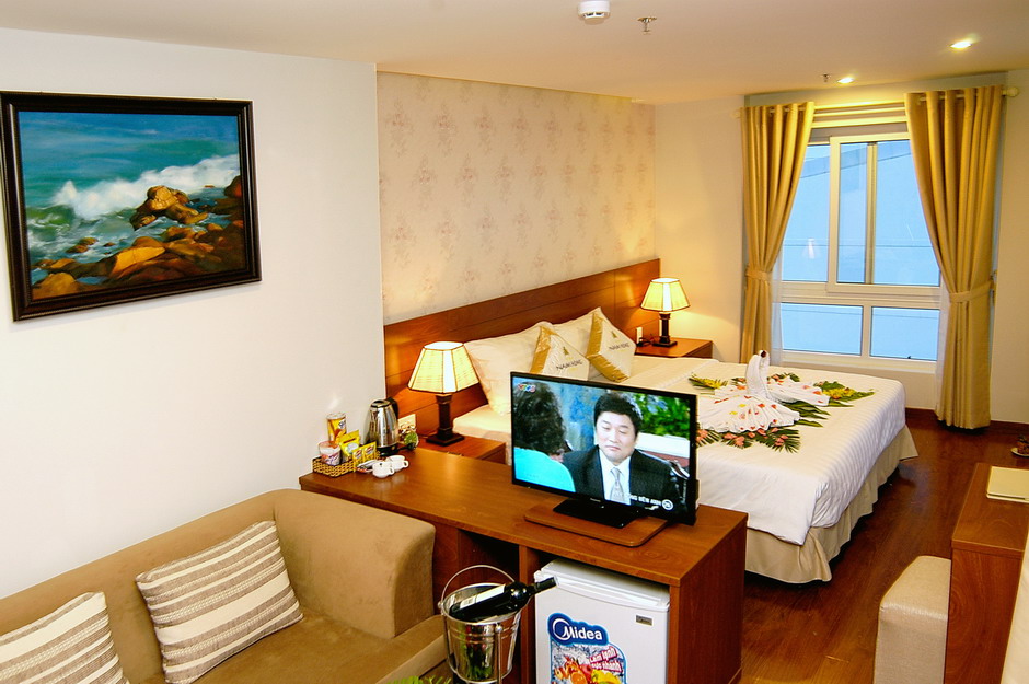 khach-san-nam-hung-phong-deluxe-4-hotel24h.net.jpg