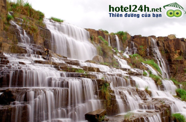 Pongour-thac-nuoc-hung-vi-nhat-dong-duong-tai-viet-nam-hotel24h-a4.png