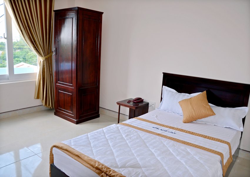 khach-san-ngoc-linh-quy-nhon-phong-ngu-9-hotel24h.net.jpg