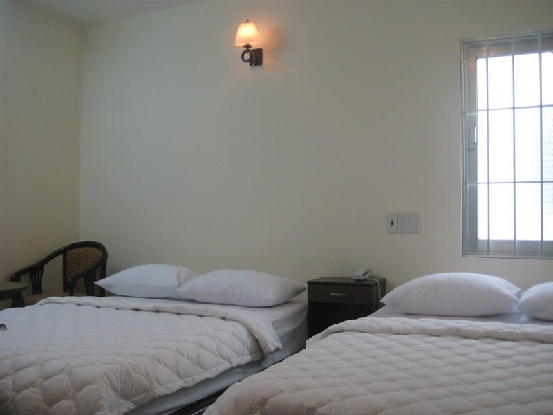 khach-san-blue-heaven-double-room-hotel24h.net%20(2).jpg