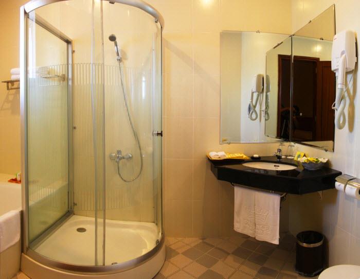   phòng tắm  -Khách sạn Palace Vũng Tàu