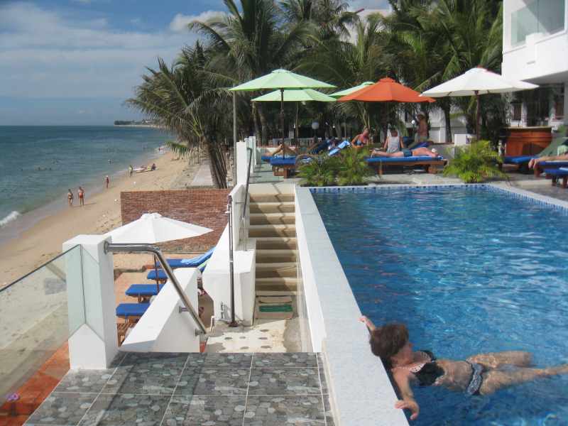 Hồ Bơi - Khách sạn Tiền Dương 
