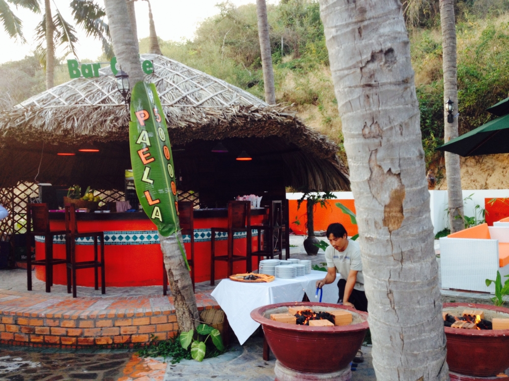 Bar & Cafe - Green Hill Resort