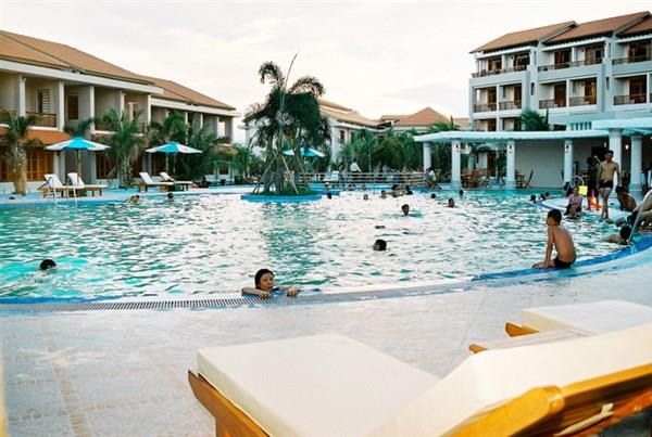 Hồ bơi - Long Thuận Resort