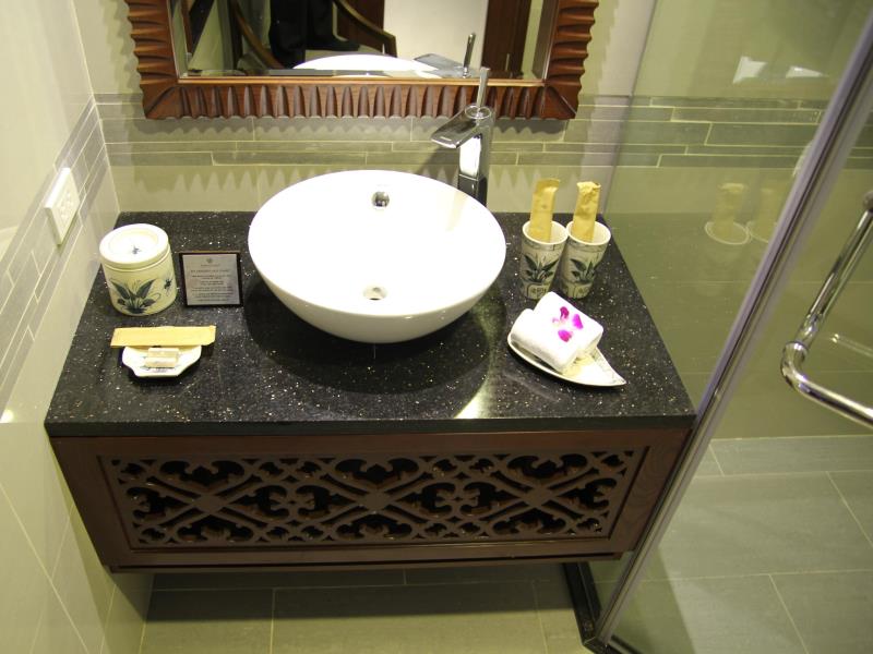 Phòng tắm - Hotel24h.net