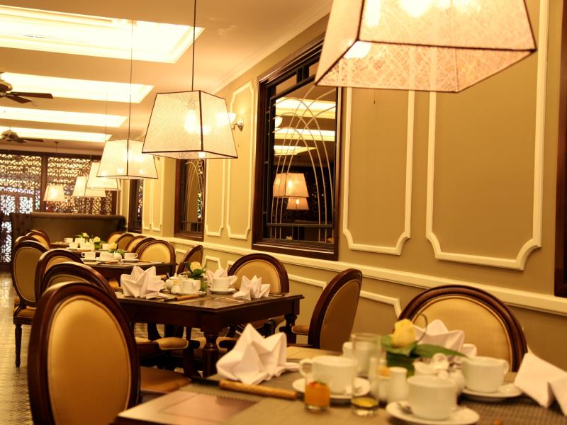 Nhà hàng - Hotel24h.net